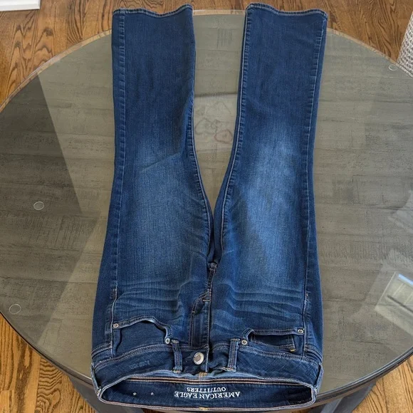 American Eagle Kick Boot Womens Dark Blue Jeans. Womens Size 4. Inseam: 30 inch - Picture 8 of 9